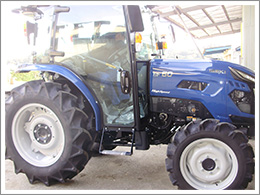 トラクタ外観